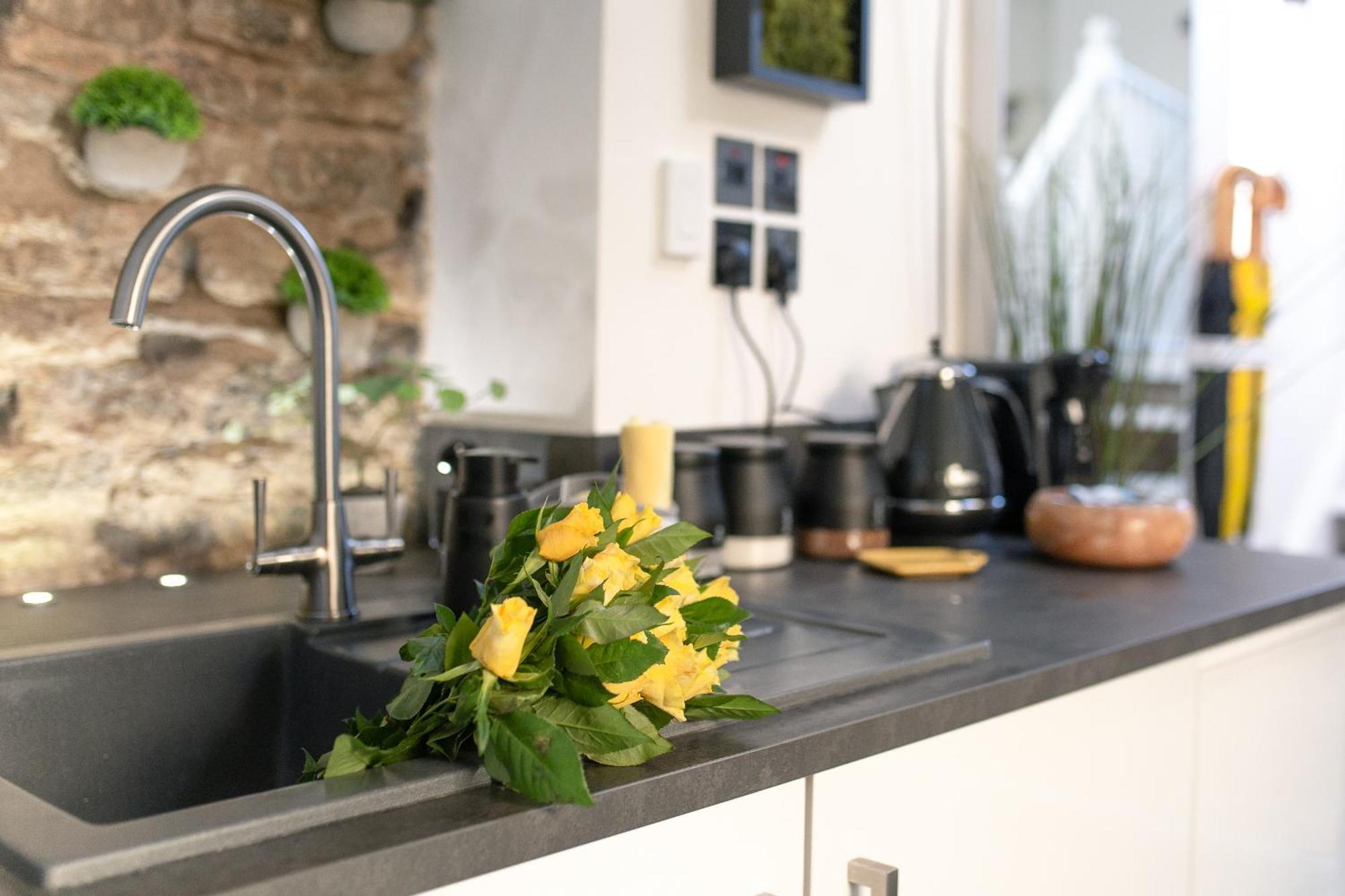 Luxury Bumblebee Cottage Frome Longleat Aqua Sana Bath Dog Freendly エクステリア 写真